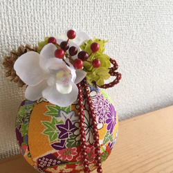 お正月アレンジ❤︎TEMARI【プリザ＋造花】壁掛け専用アレンジ 1枚目の画像