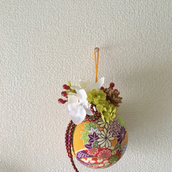 お正月アレンジ❤︎TEMARI【プリザ＋造花】壁掛け専用アレンジ 2枚目の画像