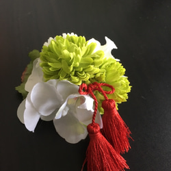 胡蝶蘭とタッセルの髪飾り【造花】ウェディング・成人式などの着物に！ 4枚目の画像