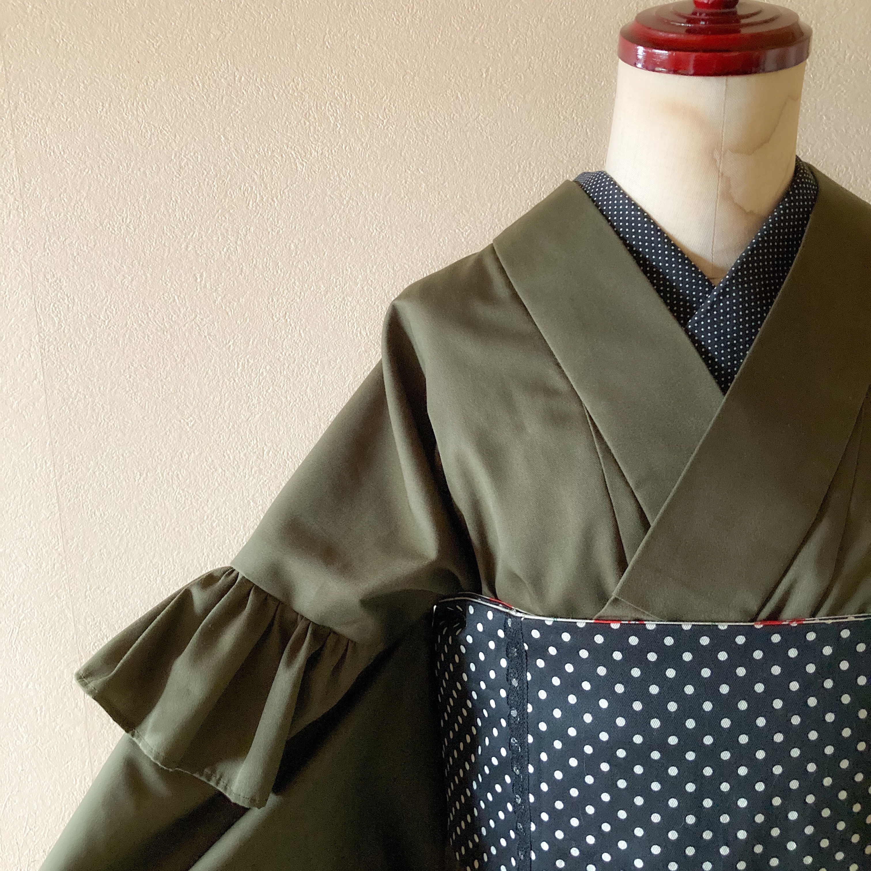 【受注生産】洗える綿ポリ着物　ミス・フリル　オリーブグリーン
