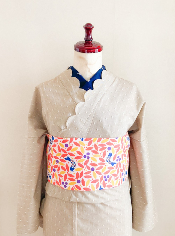 【受注生産】洗える綿ポリ着物　衿スカラップ　織りドット　”ミルクティーベージュ”　(Mサイズ) 3枚目の画像