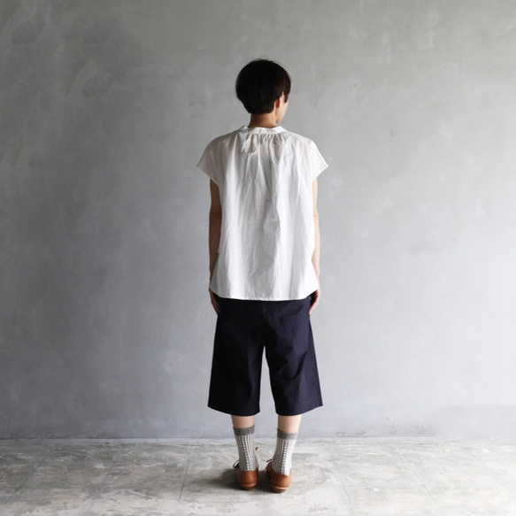 寬鬆蓬鬆棉法式袖（白色）[女士] 第7張的照片