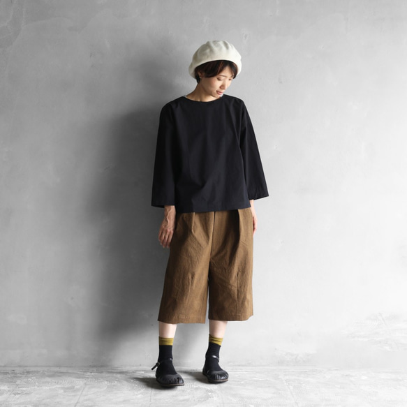 HUIS. ウォッシャブルウールコットン8分丈パンツ（ネイビー） ウォッシャブルウールコットン8分丈パンツ（ダークネイビー