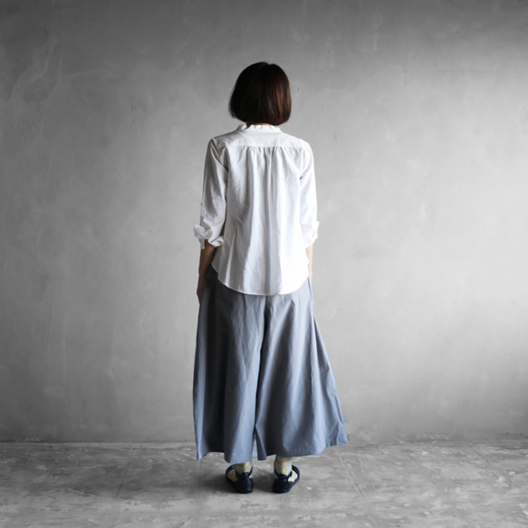 柔軟的棉質半裙褲（灰色）[女士] 第4張的照片