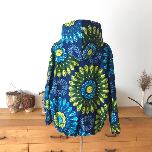 ＜Sweet African＞アフリカ生地のzip-upパーカー＜Blue Flower＞for Woman 3枚目の画像