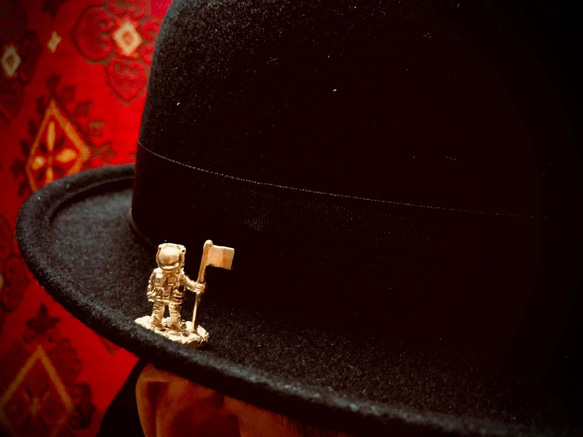 SOLID DESIGN SDr-215 【立体ピンズ】 ハットピンシリーズ Hat Pins【宇宙飛行士】 8枚目の画像