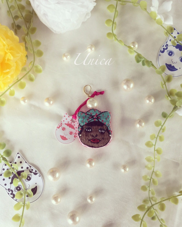 Únicaちゃんピアス≪Pierced earrings［Única］P-0001P/W≫ 1枚目の画像