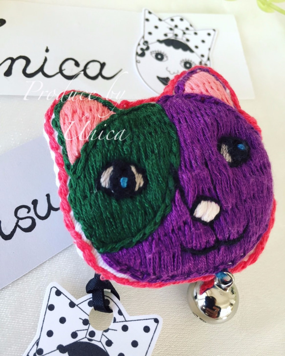 ねこちゃん刺繍ブローチ≪Brooch［misumisu］A-0003≫ 3枚目の画像