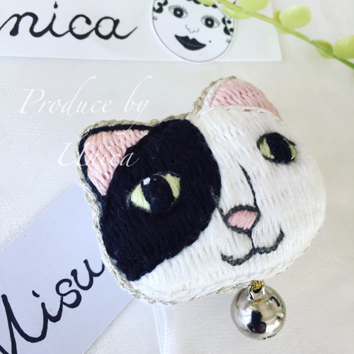 ねこちゃん刺繍ブローチ☆Rich≪Brooch［misumisu］A-0003