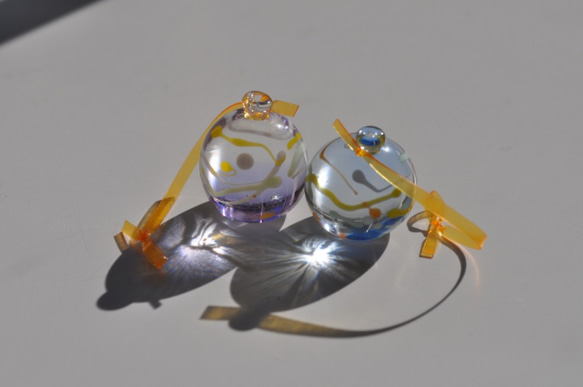 ガラスのヨーヨー　２コセット（うす紫＆空色） 3枚目の画像