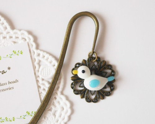 ハンドメイド　ブックマーカー　しおり　«No.145»　キラキラ♡ガラスドーム ハンドメイド ブックマーカー しおり «No.145» キラキラ♡ガラス