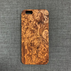 ☆SALE☆ 天然木の木彫り iPhone 6 / iPhone 6S Cherry Wood 1枚目の画像