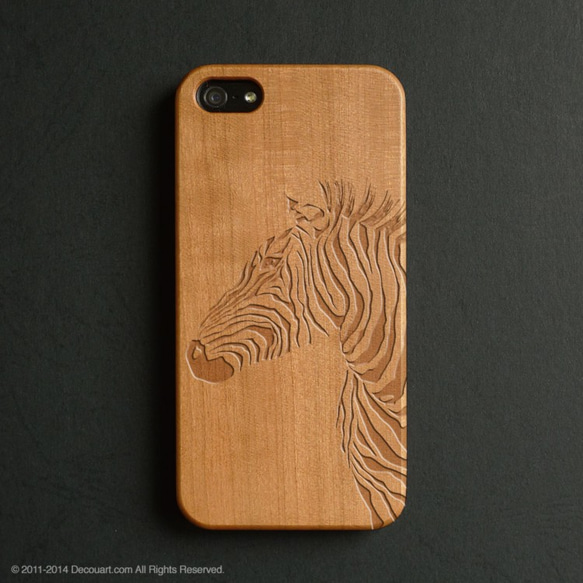 天然木の木彫り iPhone 11 / 11Pro iPhone全機種対応 スマホケース  025 2枚目の画像