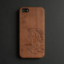 天然木の木彫り iPhone 11 / 11Pro iPhone全機種対応 スマホケース　055　馬 2枚目の画像