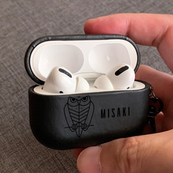 時尚的 AirPods / Airpods Pro 保護套 OWL 無線充電兼容字符可插入皮革全保護套 第1張的照片