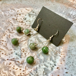 Triple Orbs Earrings ~モスアゲート~ 2枚目の画像