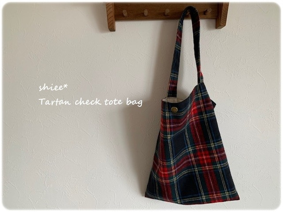 法蘭絨格紋單柄手提包 第1張的照片