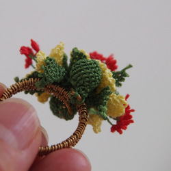 縫い針で編むお花のリング 3枚目の画像
