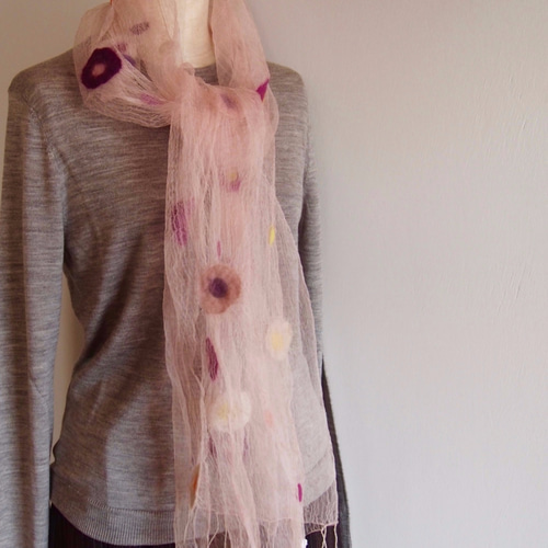 羊毛フェルト・手染めシルクのオーガンジーストール ストール hiro