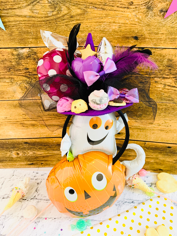 お菓子の国の魔女ハット　紫色の魔女帽子にグレープキャンディバルーン　カチューシャ　魔女帽子　コスプレ　お菓子　 1枚目の画像