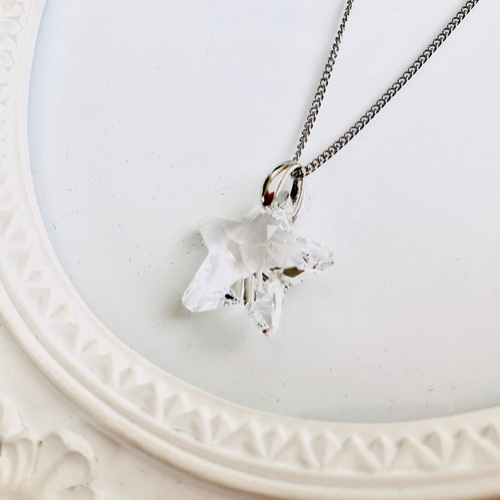 セール 希少★SWAROVSKI★Symbolic ペンダント 星 ネックレス SWAROVSKI - 新品！スワロフスキー星形ネックレスの通販 by