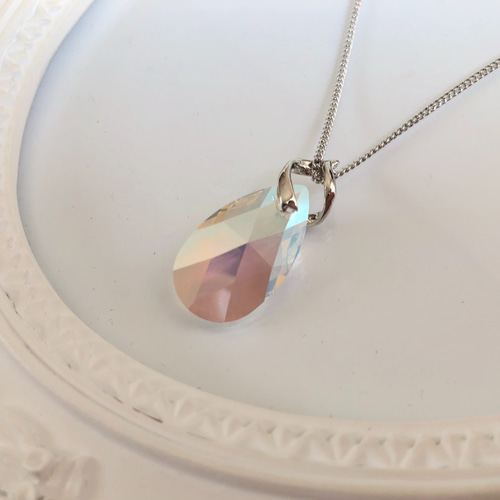 Swarovski クリスタルシマー リボンネックレス ネックレス