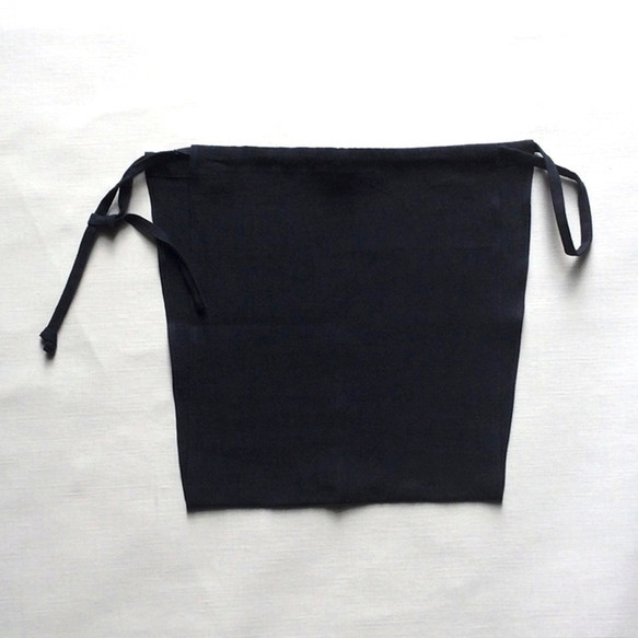 【お得な二枚セット・メンズ・妊婦対応】リネン製ふんどしパンツ紐タイプ・ベージュ+黒（もっこふんどし） 2枚目の画像