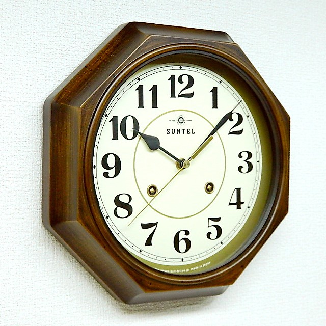 天然木を加工したＥＵスタイルのクラシカル電波掛け時計 八角形