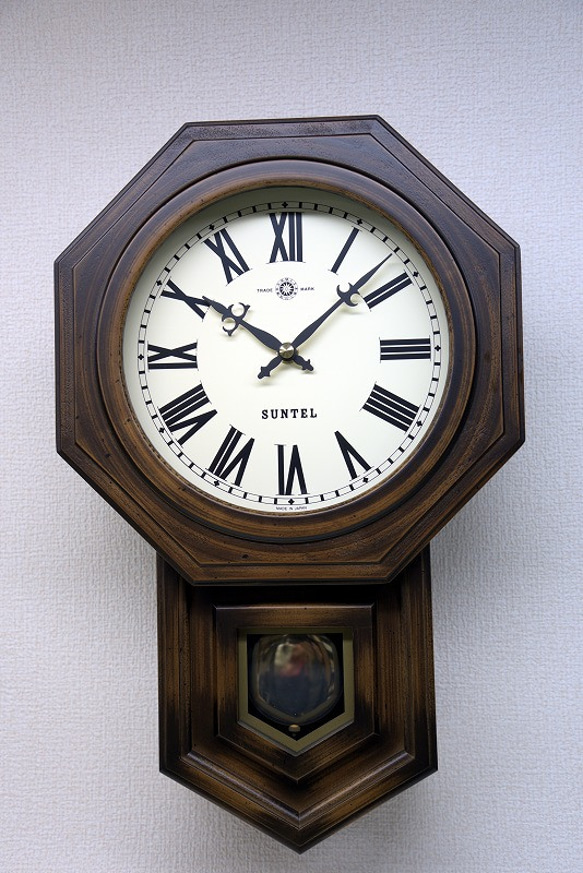 SQ02_R ボンボン 時打ち 振り子時計(八角） ローマ文字 1枚目の画像