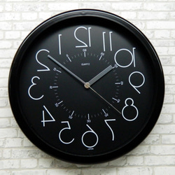 Punkt.置き時計　ブラック　最終価格　お値下げ不可 ちょっと珍しい反対に動く！逆転時計♫ QL886BK 5800 掛け時計