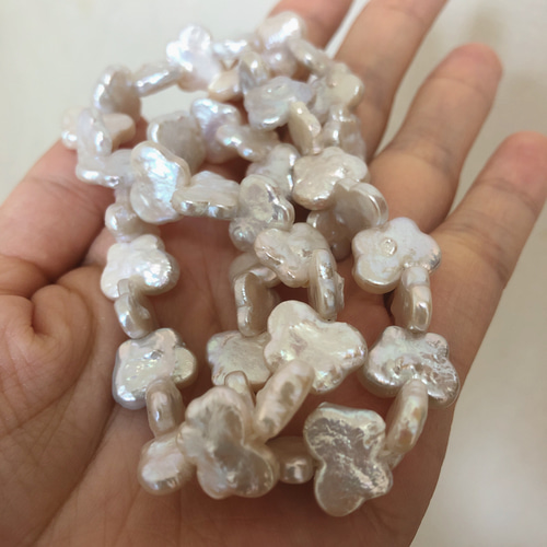 オリジナルデザイン　タコ　淡水バロックパール オリジナルデザイン タコ 淡水バロックパール