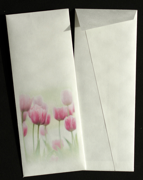 春の花壇を彩るチュウリップの写真を使った一筆箋と封筒 4枚目の画像