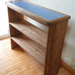 モザイクタイルのオープンカウンター(ブルータイル)