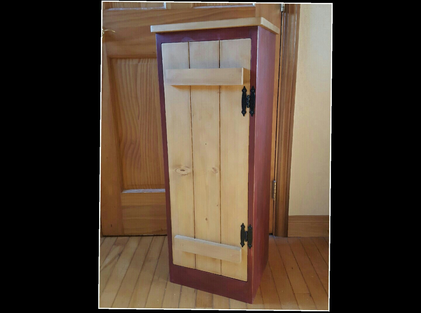 スリムキャビネット★アンティークレッド