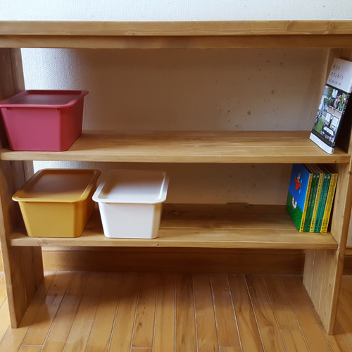 モザイクタイルのオープンカウンター(ホワイトタイル) 棚・シェルフ