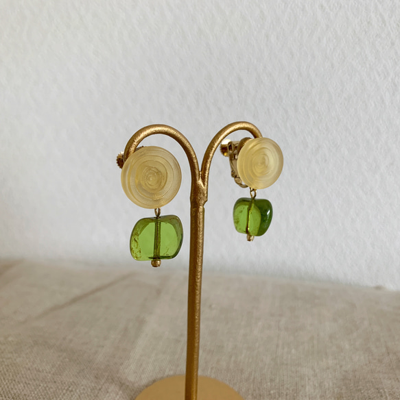 Germany 50's Glass button earring PIC238 5枚目の画像