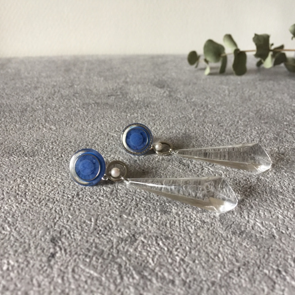Blue button and clear beads pierce_PIC159 3枚目の画像