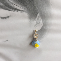 Clear button and blue flower pierce_PIC162 5枚目の画像