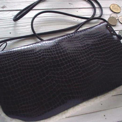 アイボリーモコモコシープボアのウォレットbag 2枚目の画像