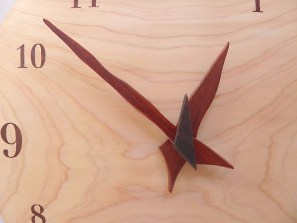ヒノキの曲面時計 26センチ euph-011s 3枚目の画像