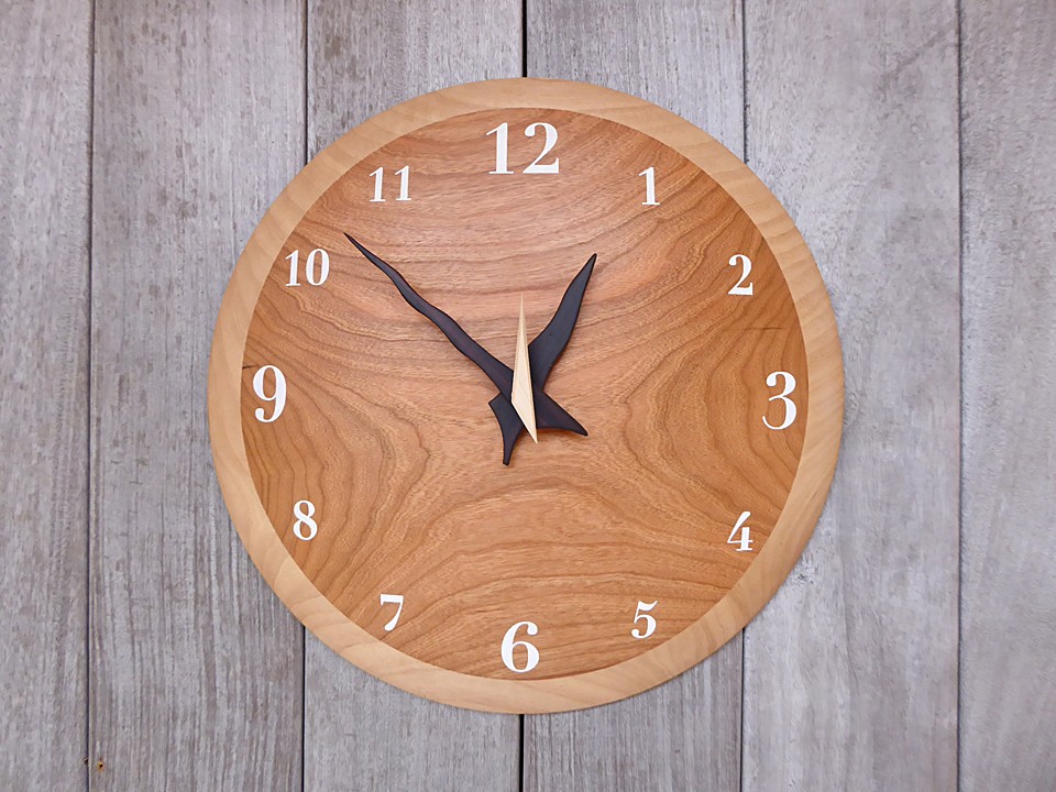 ブラックチェリー奏　曲面時計 30センチ euph-009s