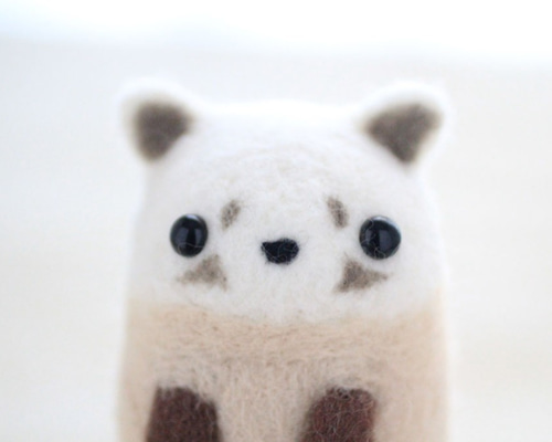 羊毛フェルト・冬毛のエゾクロテンポーチ ポーチ junjun 通販 11551028