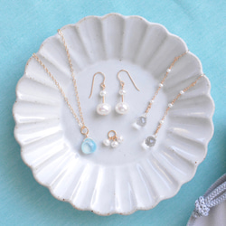 数量限定。天然石「淡水パールとオイスターカッパーターコイズ」ピアス