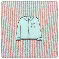 shirt brooch 1枚目の画像