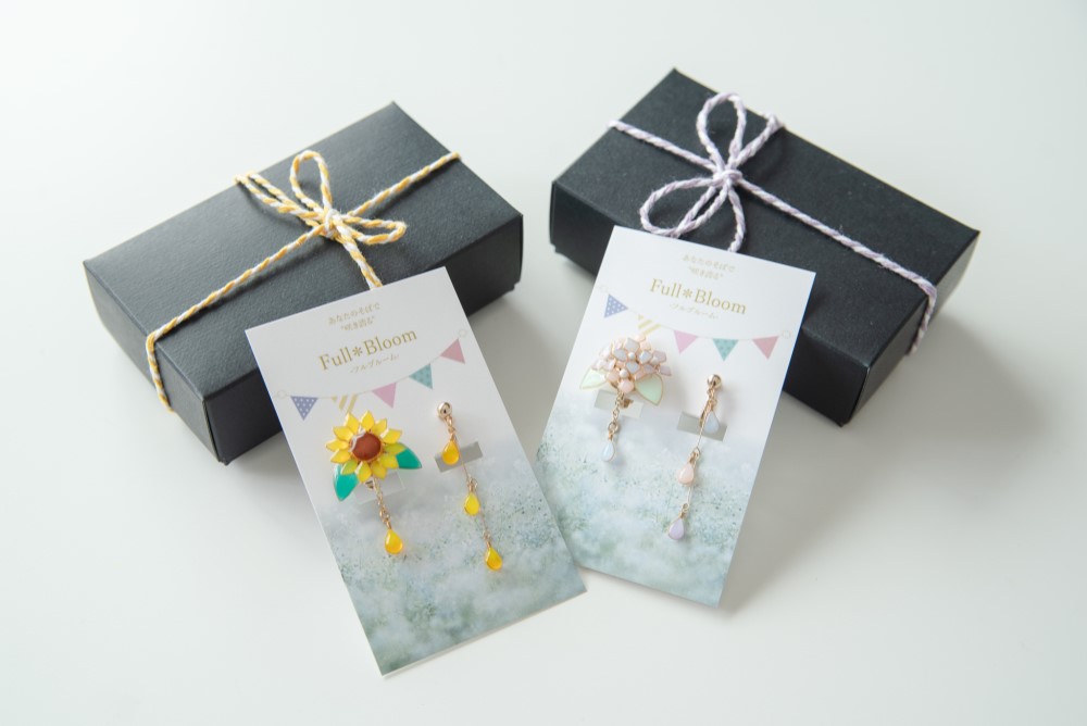 【数量限定10点 夏の福袋】夏花アクセサリー【紫陽花と向日葵 ２セット】