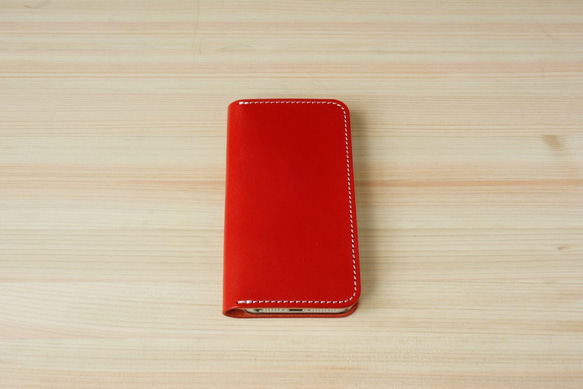 牛革 iPhone5/5sカバー  ヌメ革  レザーケース  手帳型  レッドカラー 2枚目の画像