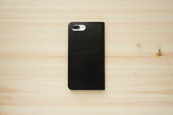 牛革 iPhone8Plus/7Plusカバー  ヌメ革  レザーケース  手帳型  ブラックカラー 2枚目の画像