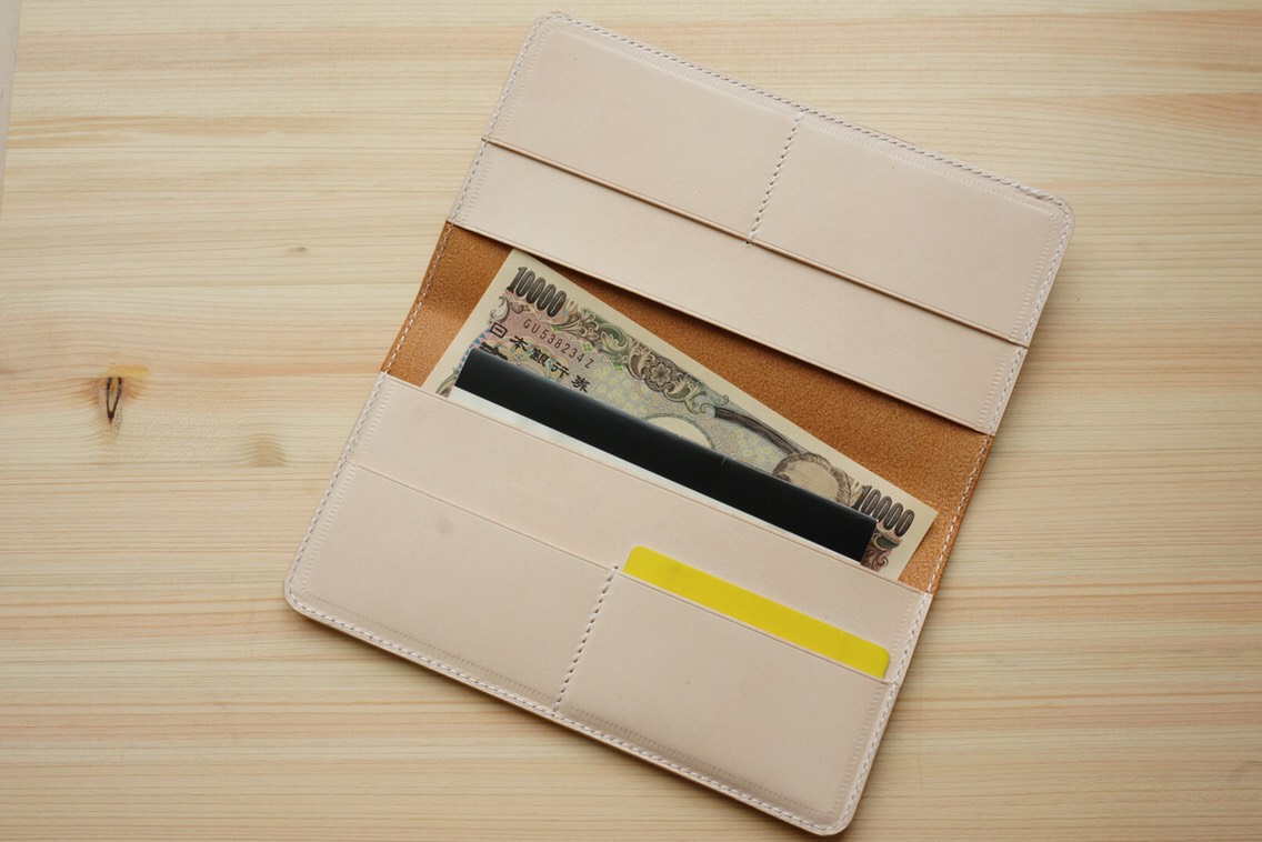 牛革 お札が入る 通帳ケース 通帳カバー ヌメ革 キャメル
