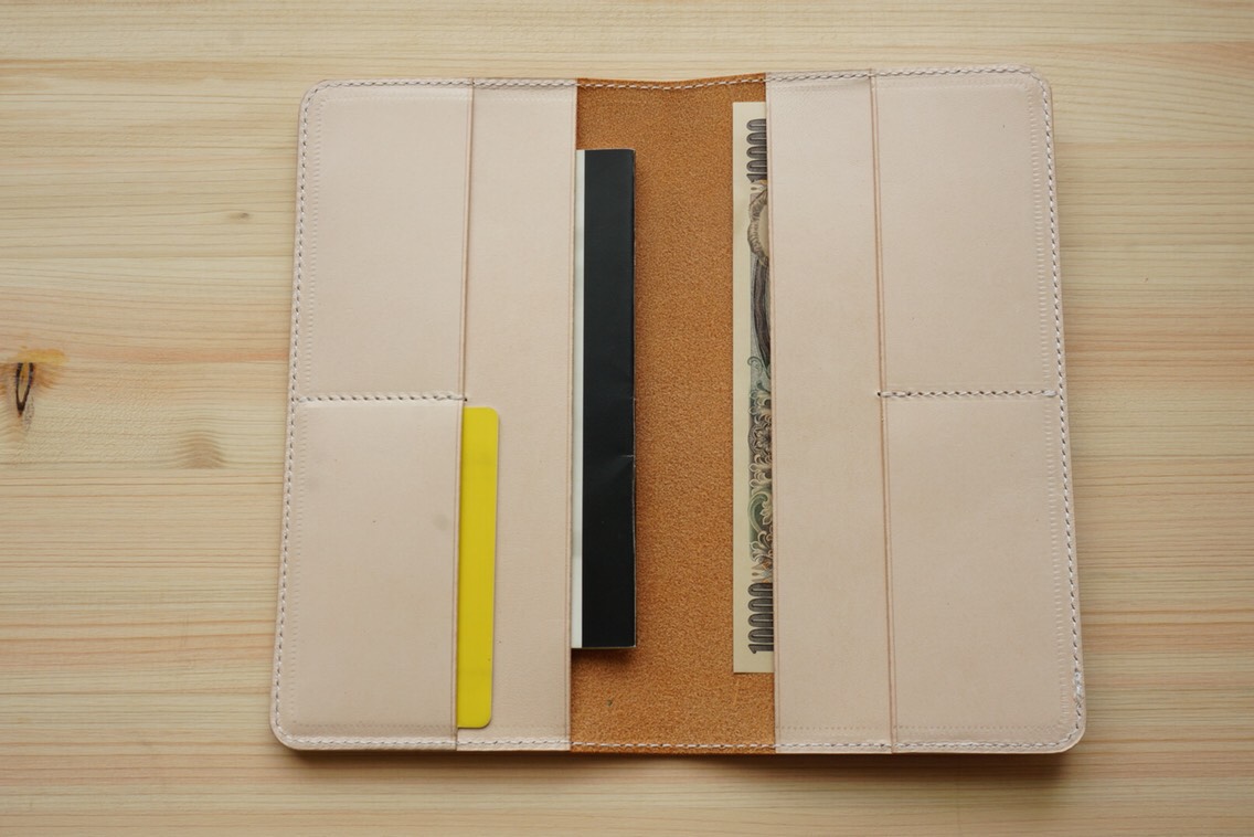牛革 お札が入る 通帳ケース 通帳カバー ヌメ革 キャメル