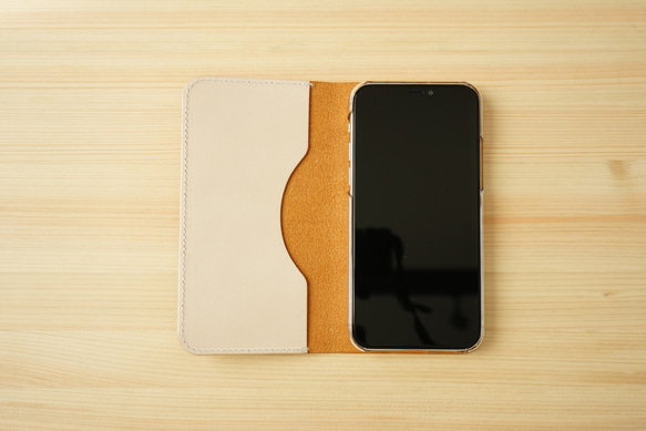 牛革 iPhone 11 Pro カバー  ヌメ革  レザーケース  手帳型  キャメルカラー 3枚目の画像